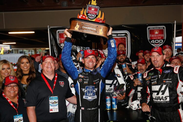 Bowyer edges Harvick, in rain-shortened Michigan 400