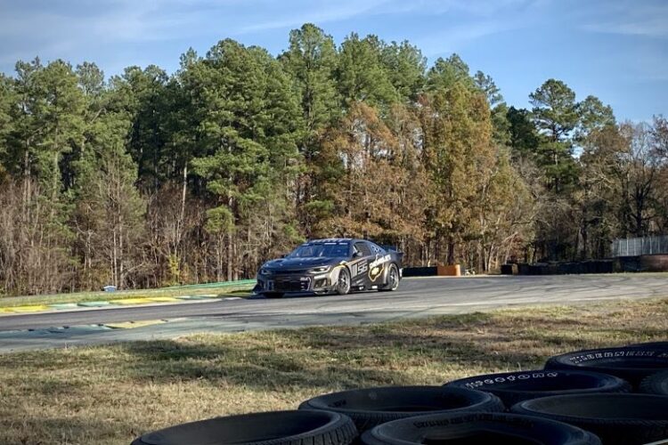 NASCAR: Johnson tests the Hendrick Garage 56 Le Mans entry at VIR