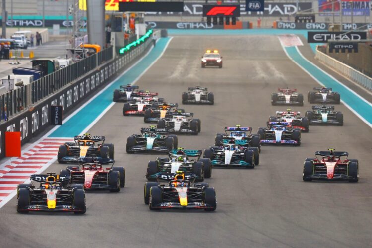 Video: Mercedes F1 Abu Dhabi GP defeat debrief