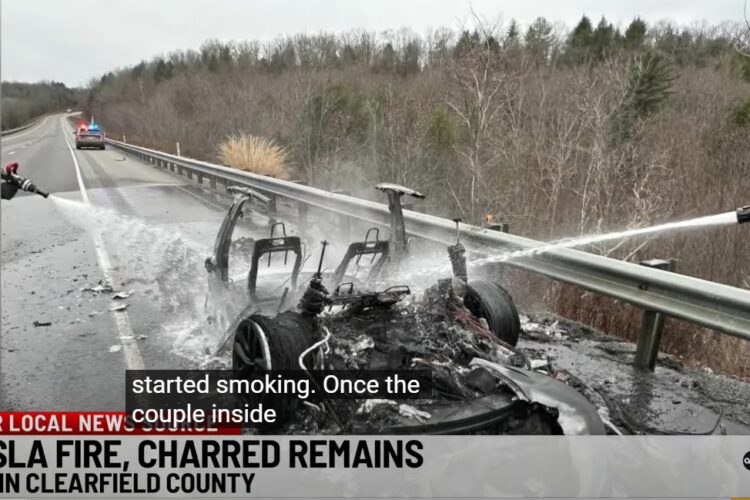 Video: Another Electric Car burns to a crisp on highway