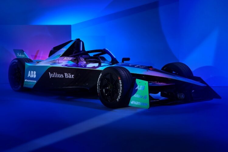 Formula E: Julius Bauer renews partnership with series