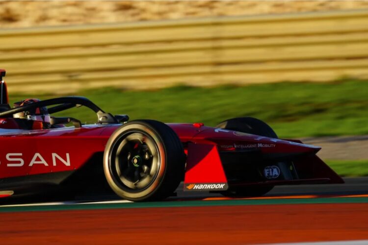 Formula E: Nato and Nissan top Thursday testing
