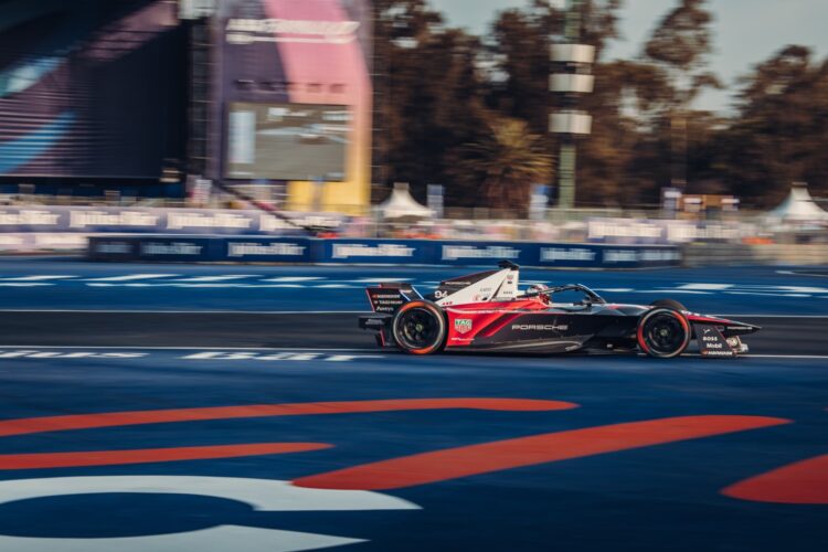 Formula E: Wehrlein puts Porsche on top in 2nd practice