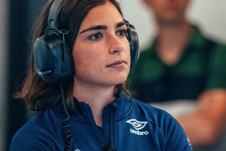 Indy NXT/F1: Jamie Chadwick to Continue in Williams Racing Driver Academy For 2023