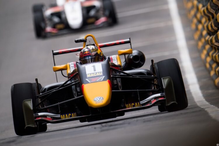 Ticktum beats Eriksson for Macau pole