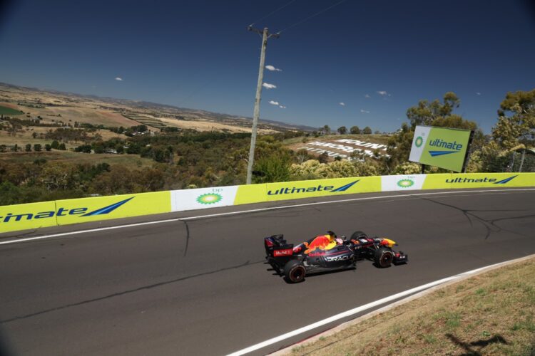 Video: Red Bull F1 car turns laps on Supercar’s Mount Panorama