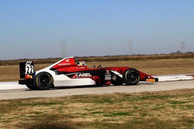 Cool Texas Temperatures Put F4 U.S. Drivers To The Test
