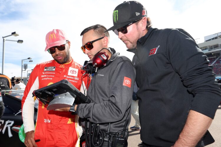 NASCAR: Kurt Busch still recovering, hopes to race again