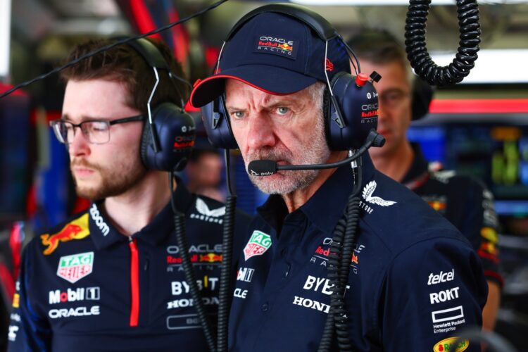 F1: Newey re-signs with Red Bull  (2nd Update)
