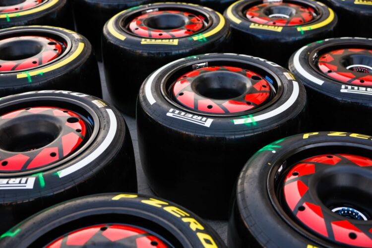 F1: Pirelli to bid for next F1 contract