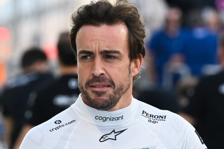 F1: Alonso nips Verstappen in final Bahrain GP practice