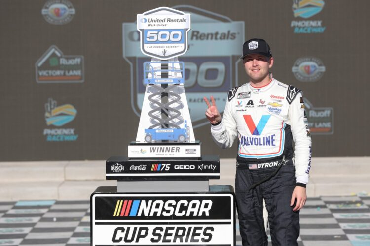 NASCAR: Byron goes back-to-back at Phoenix