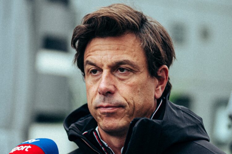 F1: No thoughts of quitting over Mercedes crisis – Wolff  (Update)