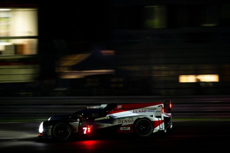 No. 7 Toyota leads LeMans at halfway