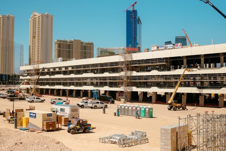 F1: Latest video update on the Las Vegas paddock building