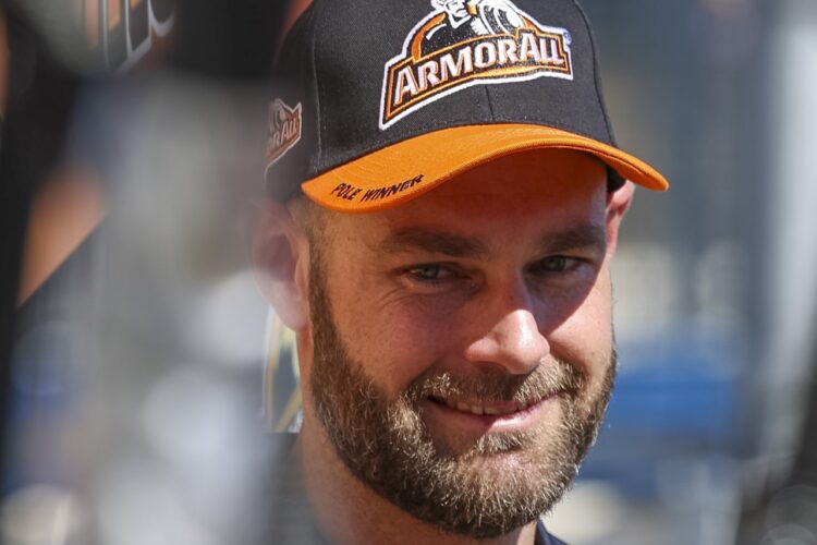 Supercars: Van Gisbergen claims pole for opening race in Perth