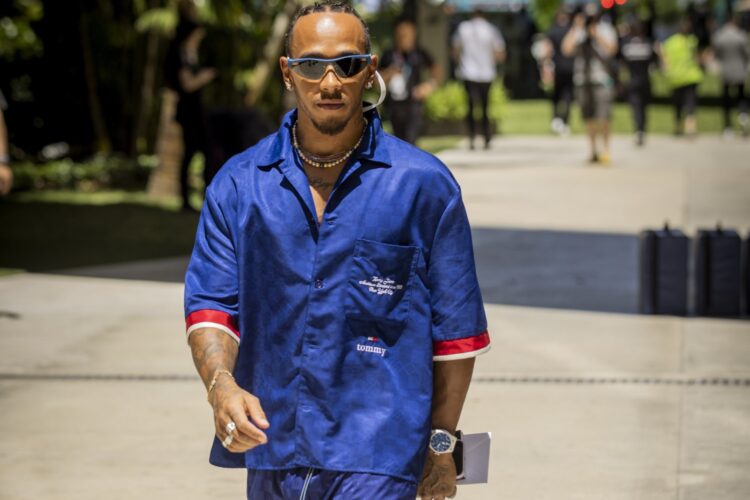 F1: Hamilton again says he would like to try a NASCAR race someday