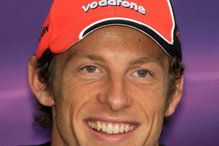 Jenson Button to compete at 2011 Race Of Champions