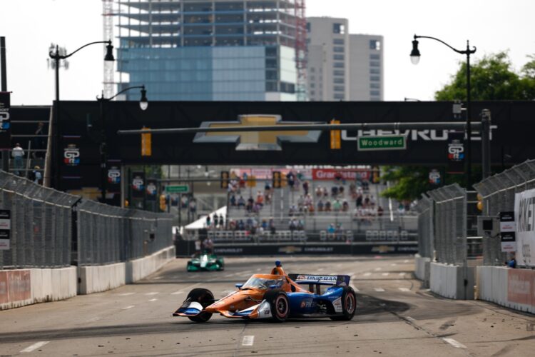 IndyCar: Dixon tops Practice 2 in Detroit