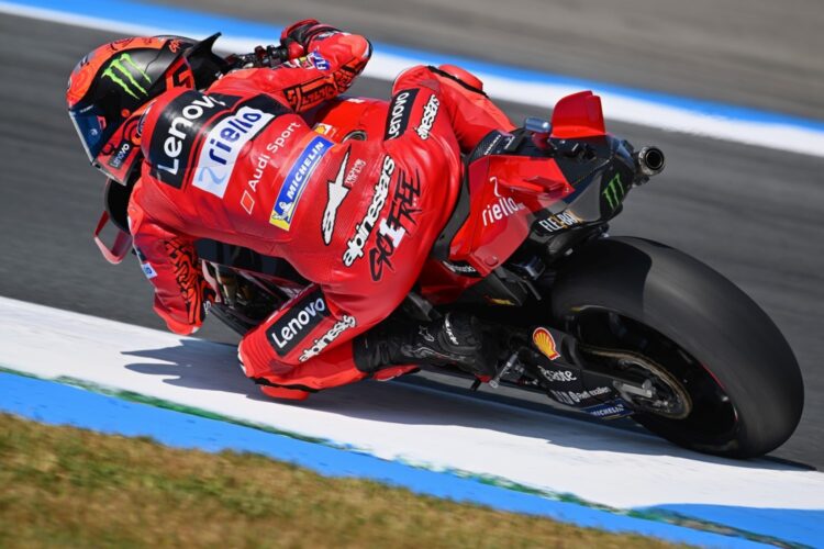 MotoGP: Ducatis rule Dutch GP
