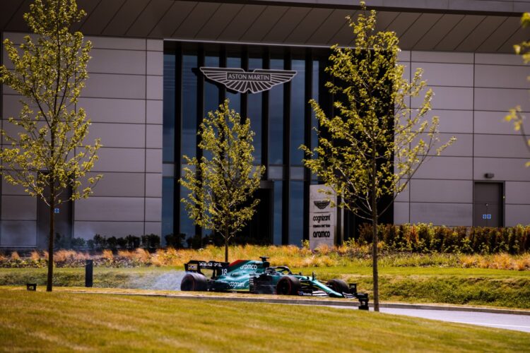 Video: Aston Martin moves into new Formula 1 Technology Center