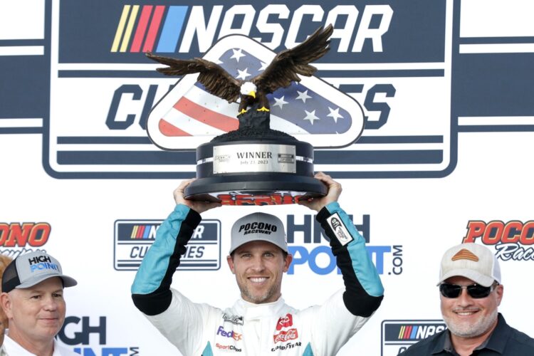NASCAR: Hamlin to re-sign with Toyota and JGR for 2024