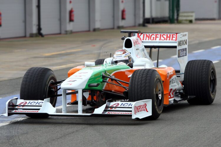 Force India debuts ’09 VJM102