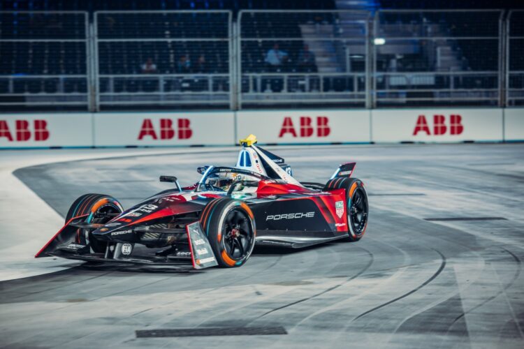 Formula E News: Porsche 4-car assault for 2024