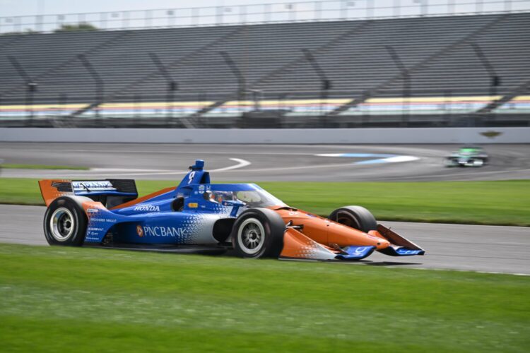 IndyCar: Dixon beats Rahal to win the Gallagher Grand Prix