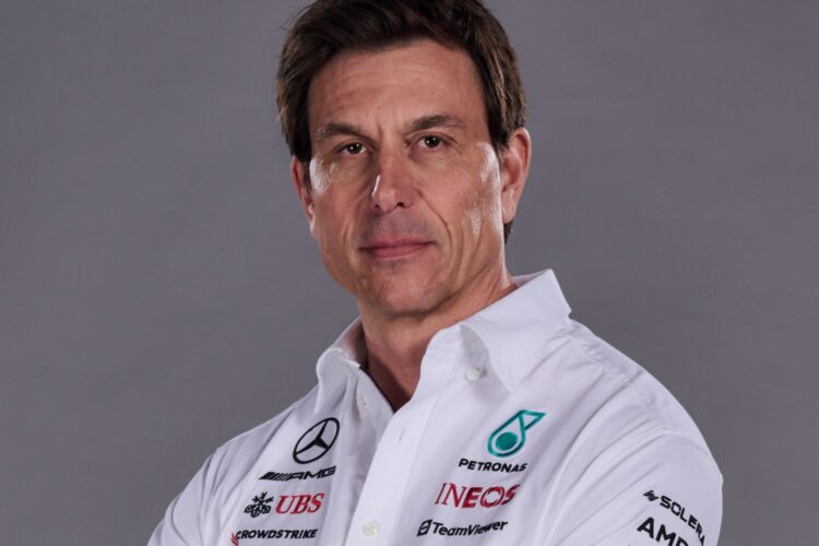 Formula 1 News: Wolff re-signs with Mercedes for 3 years
