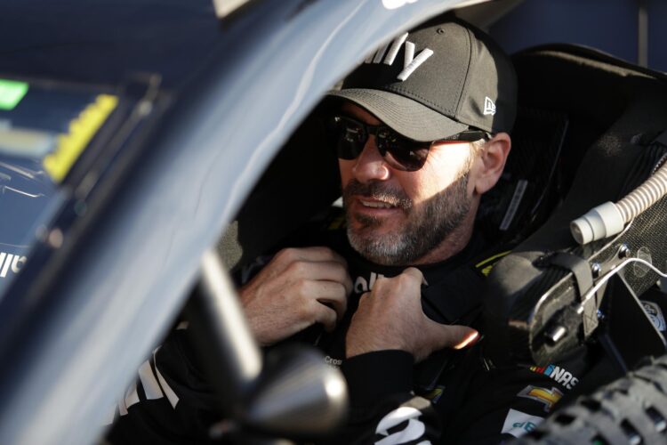 7-Time NASCAR Champion Jimmie Johnson to retire