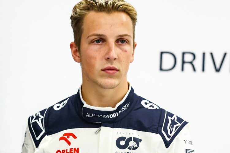 Rumor: F1 rookie Lawson could replace Perez in 2025