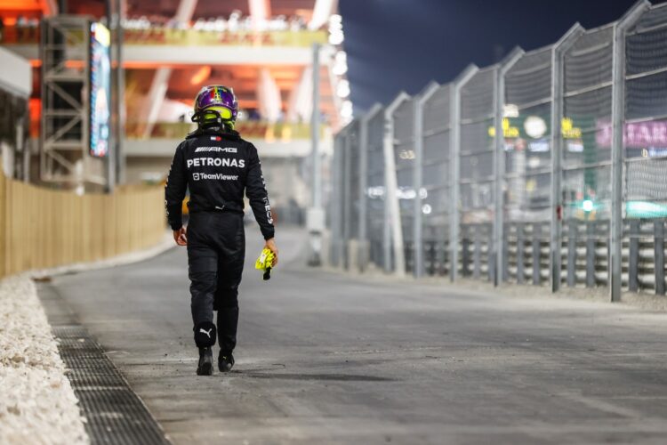F1: FIA slaps Hamilton with a Fine and Reprimand