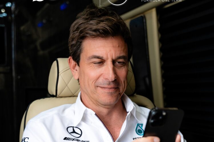 Formula 1 News: Mercedes team signs deal with WhatsApp