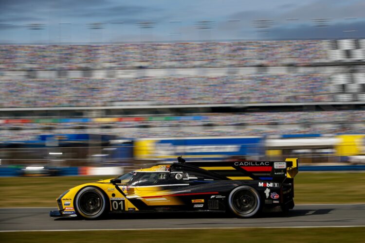 IMSA: Cadillac Tops final practice ahead of Rolex 24 qualifying