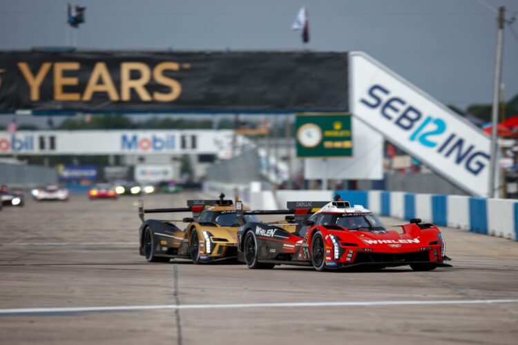 12 Hours of Sebring: #31 Cadillac battles #10 Acura at 1/2-mark