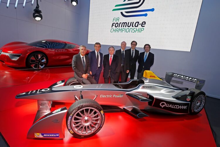 Alain Prost to return to racing as Formula E team owner (Update)