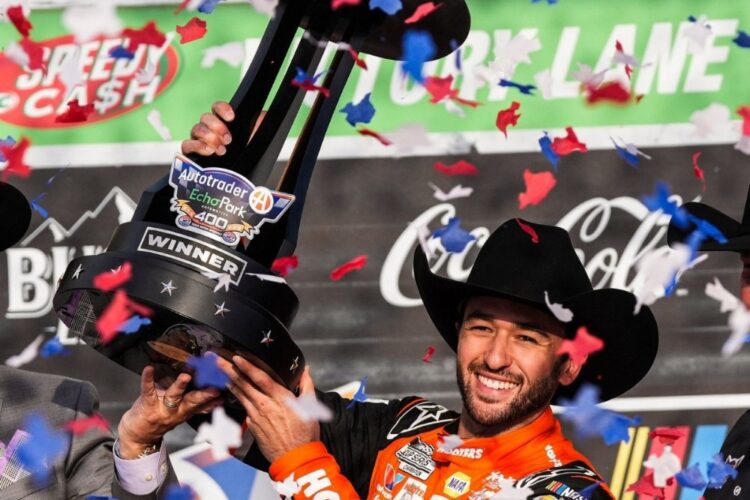 NASCAR News: Elliott snaps 42-race losing streak in Texas