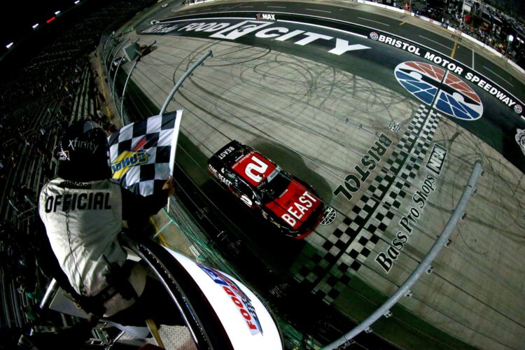 Tyler Reddick rallies from worst to first to win at Bristol