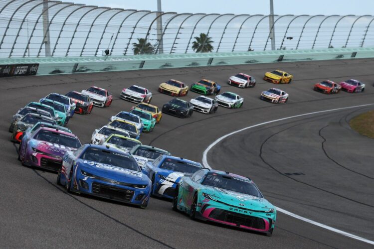 NASCAR: 2026 Championship Weekend Moves to Homestead