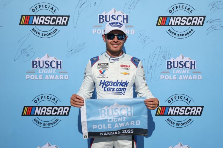 NASCAR News: Larson wins Cup pole for Kansas Race