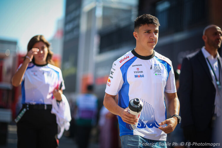 Formula 1 News: Hamilton & Sainz have bad F1 ‘habits’ – Hadjar