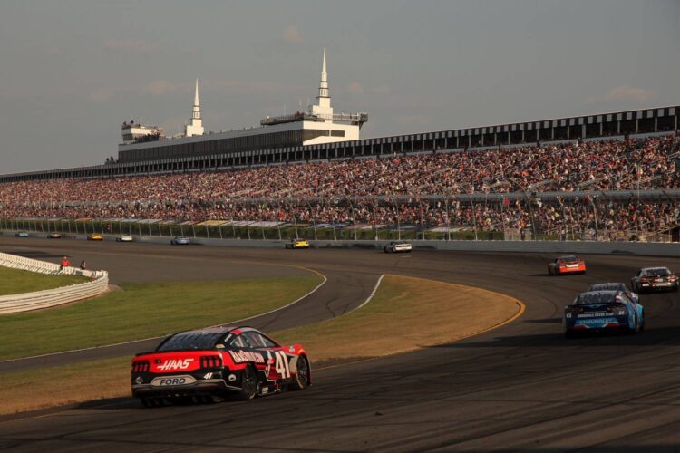 NASCAR, IndyCar, and F1: Comparing Fan Base Ages and NASCAR’s real problem