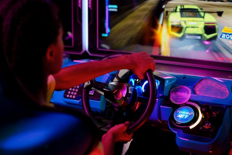 Electric Online Racing Games Reflect Modern Automotive Industry Trends