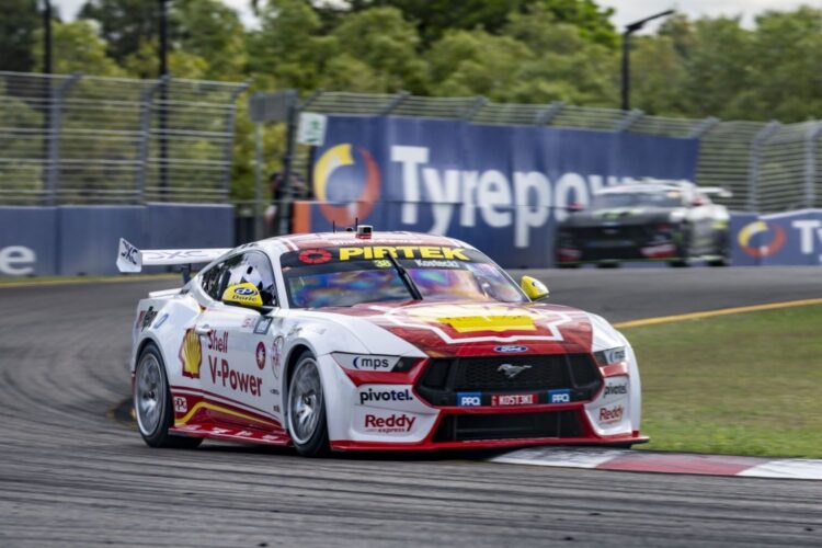 Supercars News: Kostecki claims first victory for Ford in Townsville