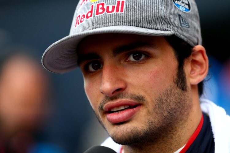 F1 News: Carlos Sainz Jr. hints at Red Bull reunion with Verstappen
