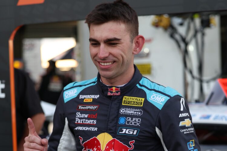Supercars News: Feeney wins pole for 500km race at the Bend