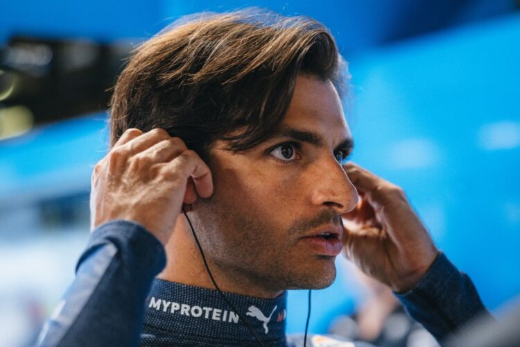 Formula 1 News: Sainz Jr. shrugs off Mercedes rumors after Baku P2
