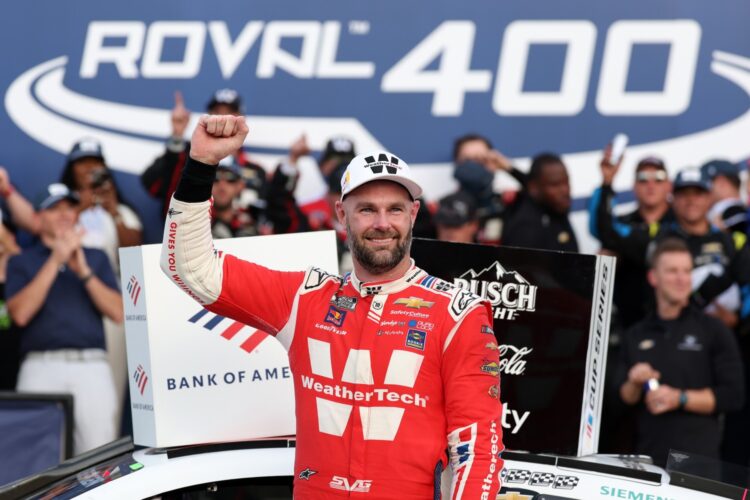 NASCAR News: On road courses Jeff Gordon not fit to shine van Gisbergen’s shoes