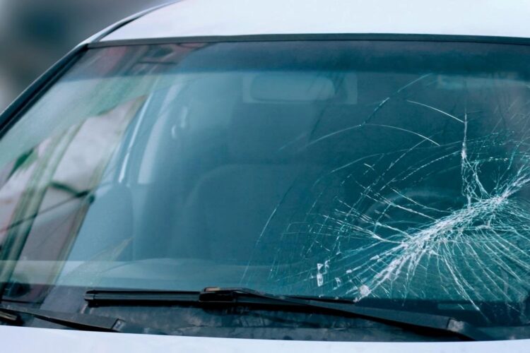 How to Find a Good Windshield Repair Shop in Mississauga